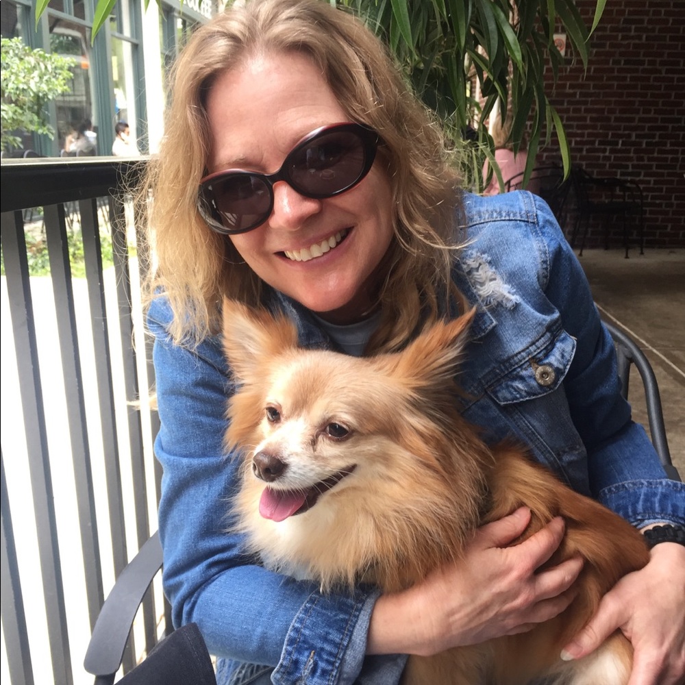 Meet your Posher, Leslie